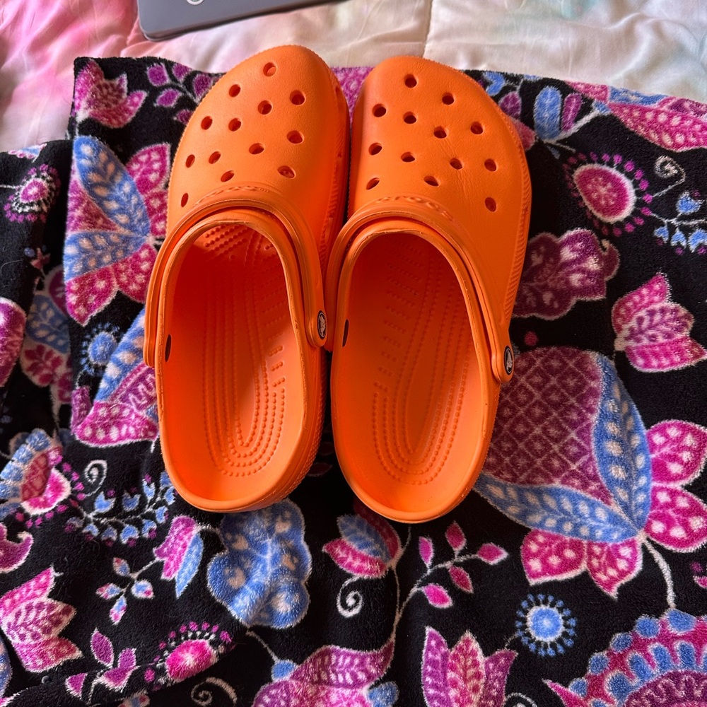 CROCS Women's Orange Clogs M8 W10